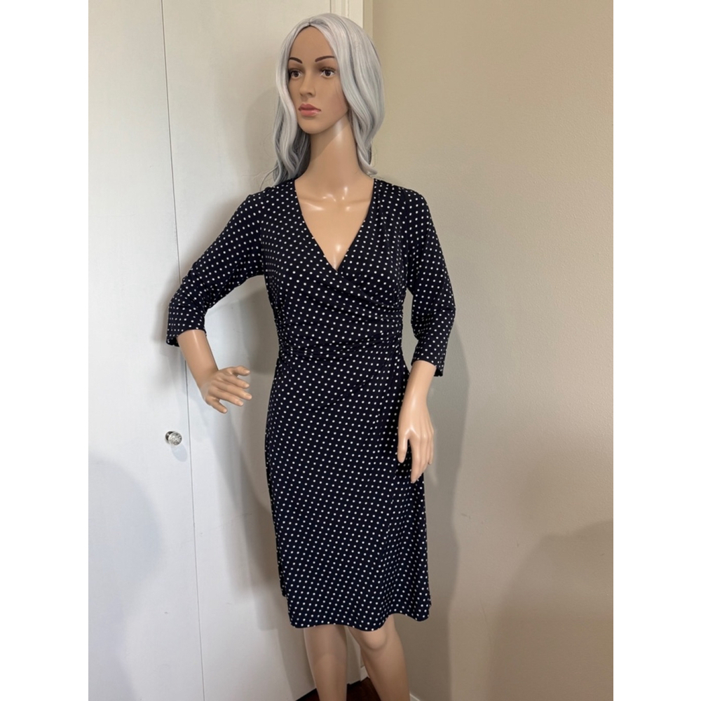 Adrianna Papell Dress, Sz 8, navy blue White Polka Dot waist ruching vneck EUC